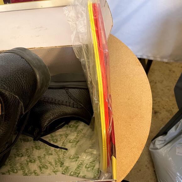 Answer 2 Diabetic leather shoes men 9.5 wide 2 pair extra insoles - Picture 6 of 10